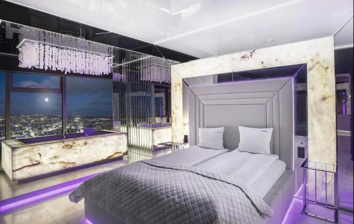 Apartamenty Sky Tower Z Jakuzzi Przy Oknie Wrocław