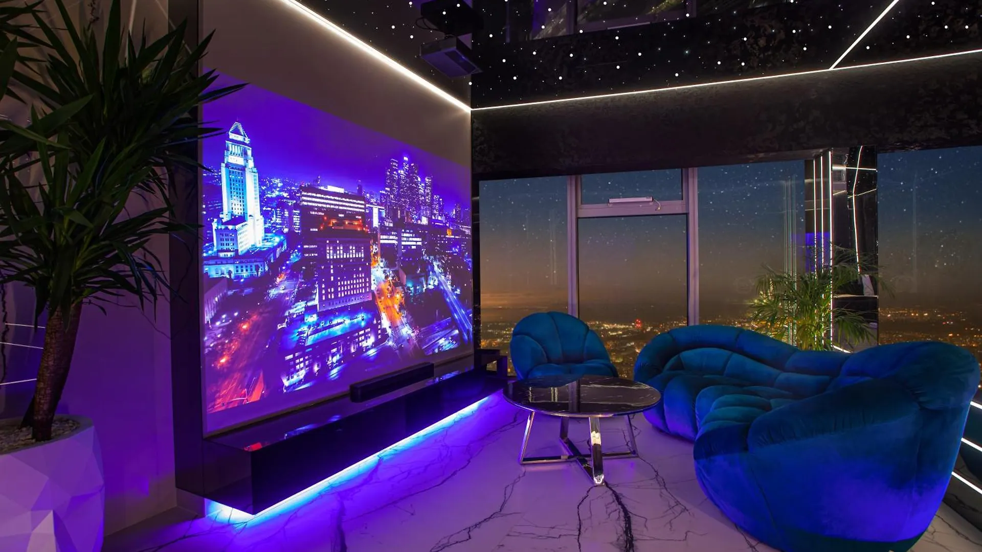 Apartamenty Sky Tower Z Jakuzzi Przy Oknie Poland