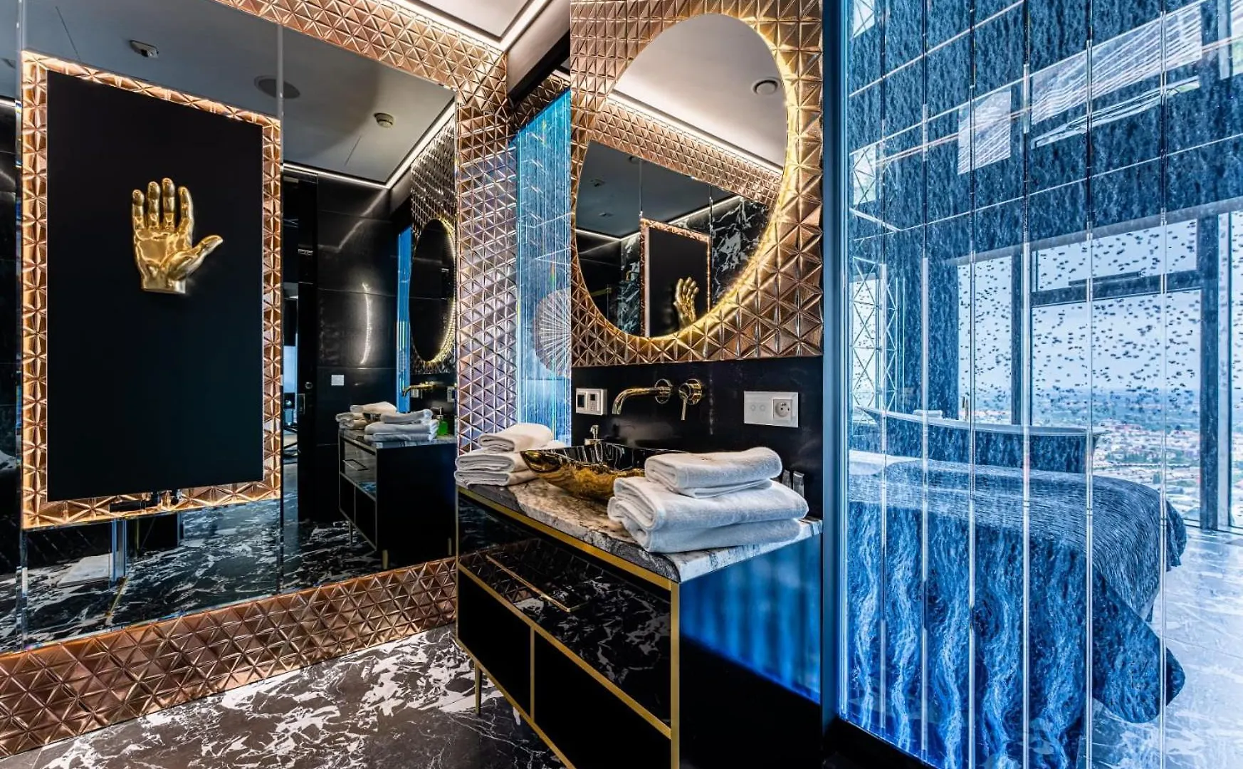 Apartamenty Sky Tower Z Jakuzzi Przy Oknie