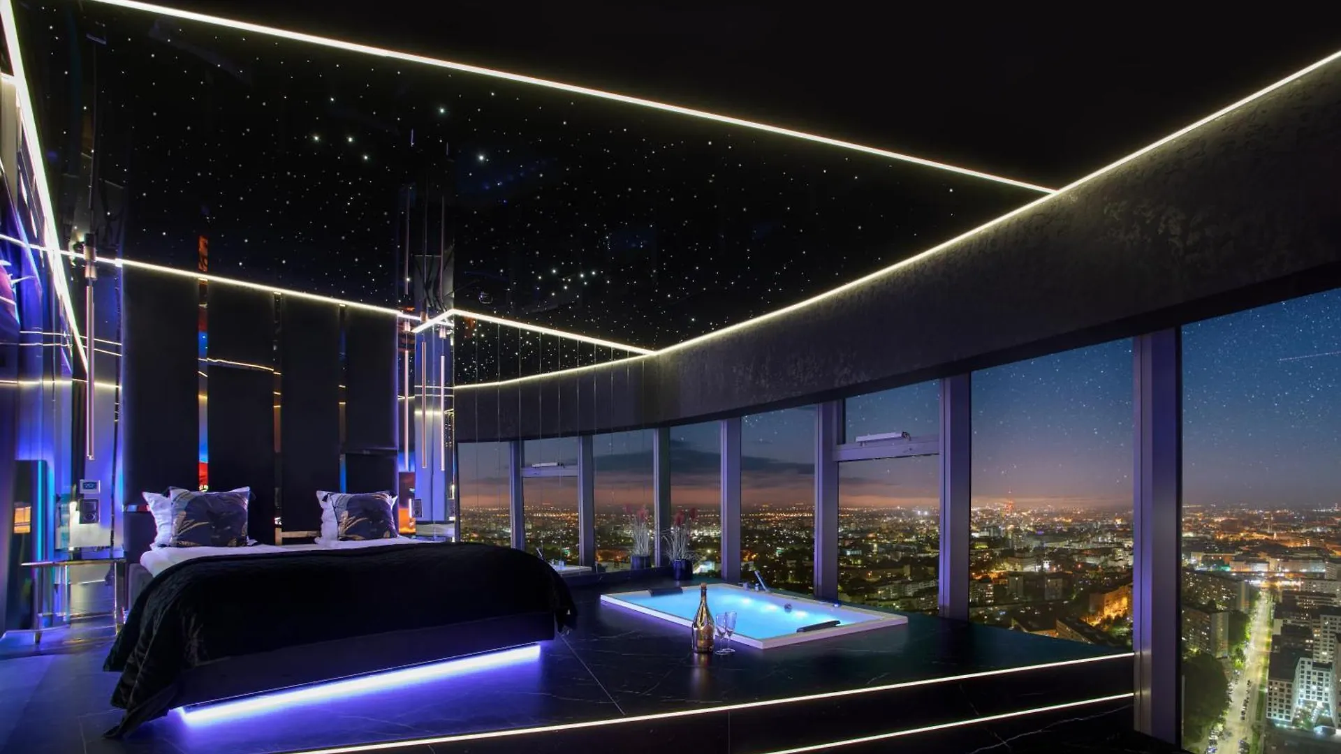Apartamenty Sky Tower Z Jakuzzi Przy Oknie 0*, Wroclaw